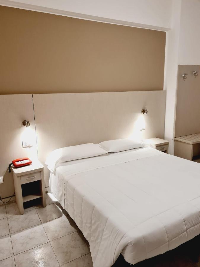 Hotel San Marco Песаро Екстериор снимка