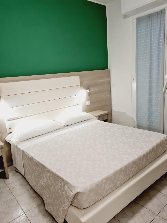Hotel San Marco Песаро Екстериор снимка