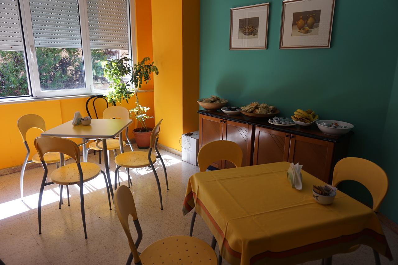 Hotel San Marco Песаро Екстериор снимка