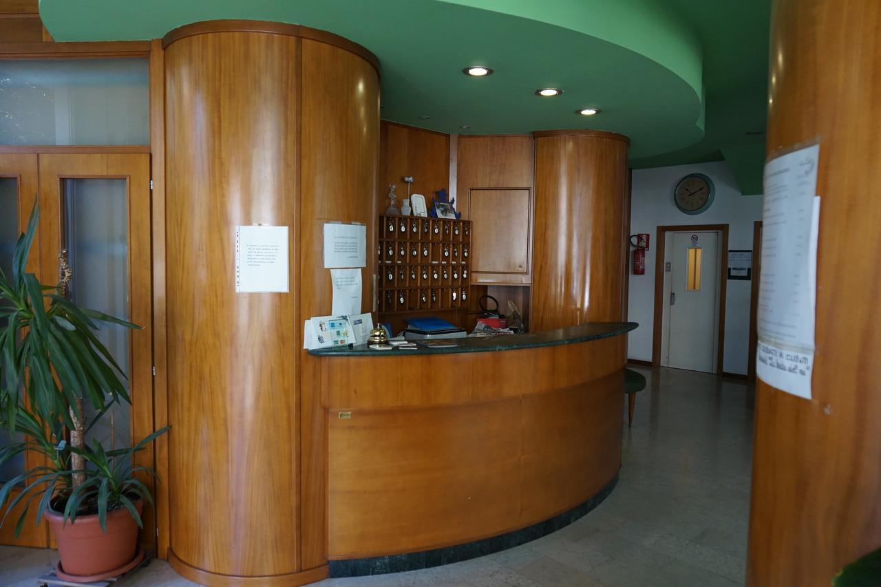 Hotel San Marco Песаро Екстериор снимка