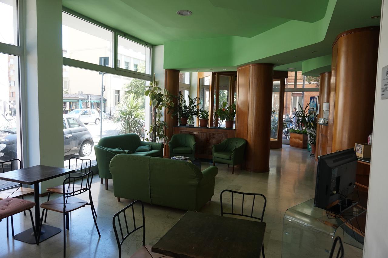 Hotel San Marco Песаро Екстериор снимка