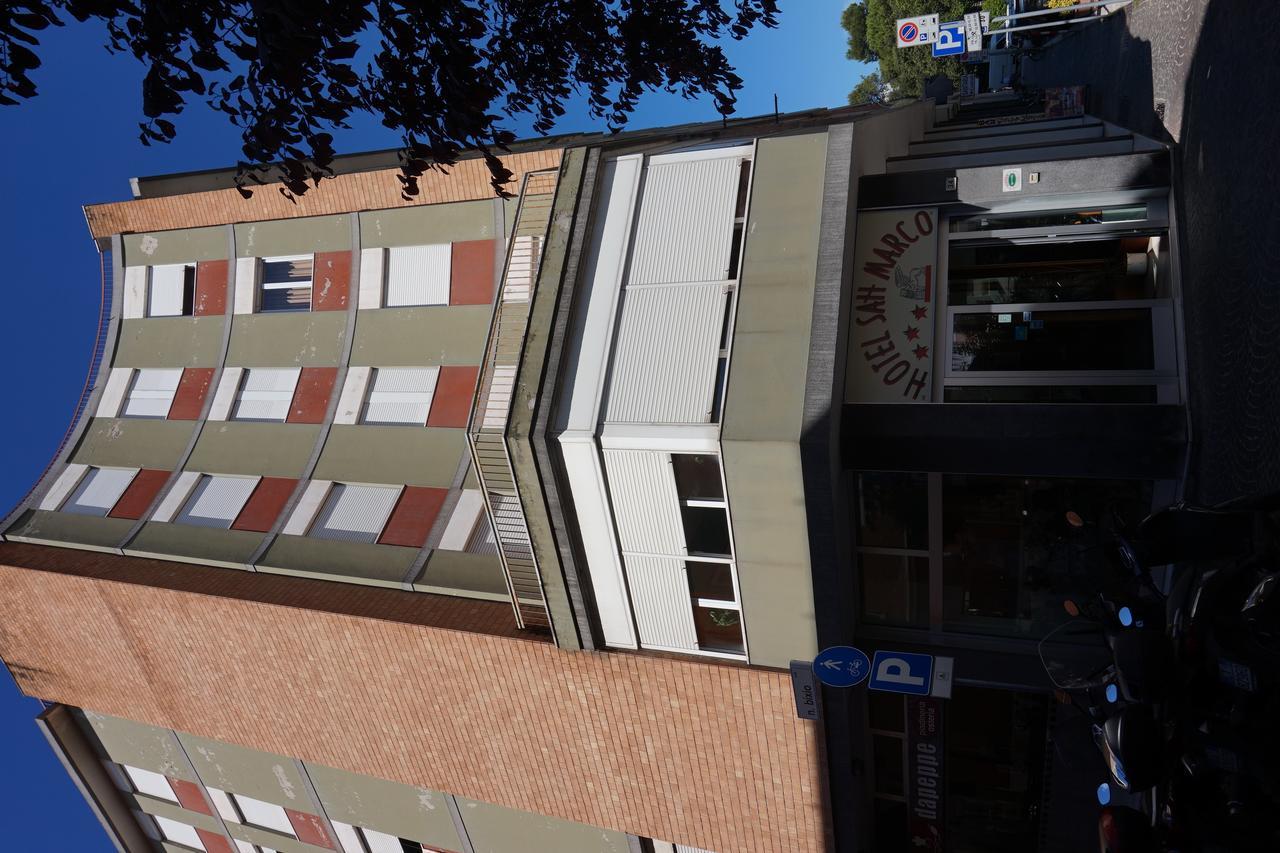 Hotel San Marco Песаро Екстериор снимка
